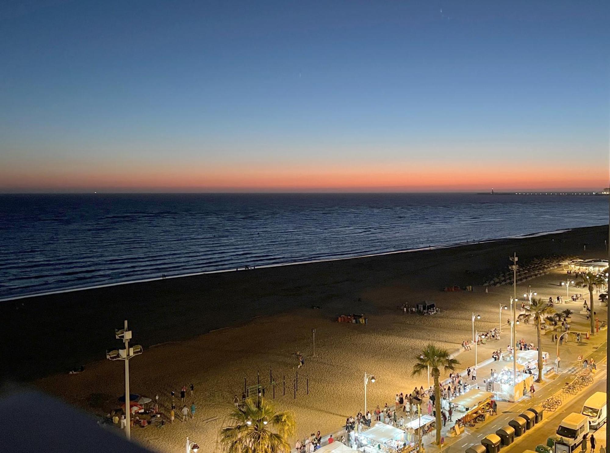 Sunset Victoria Beach Cádiz Exterior foto